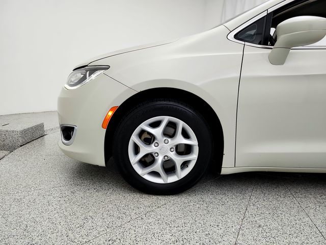 2017 Chrysler Pacifica Touring-L - Photo 33