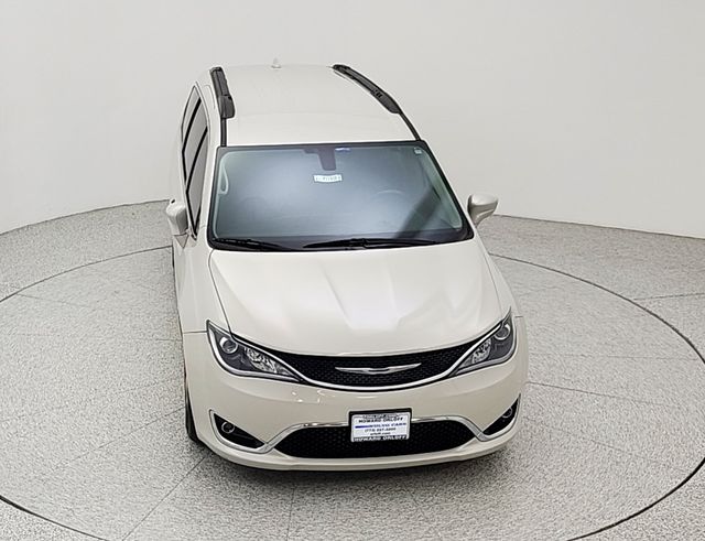 2017 Chrysler Pacifica Touring-L - Photo 10