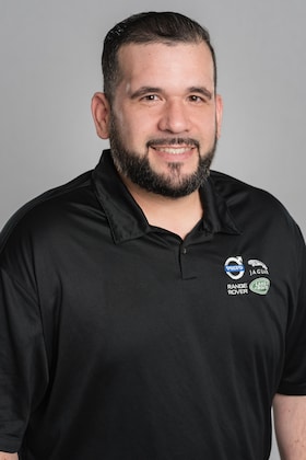 Staff member Luis Nunez from ID_403b194b6c7c