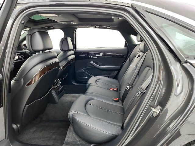 2017 Audi A8 Base - Photo 30