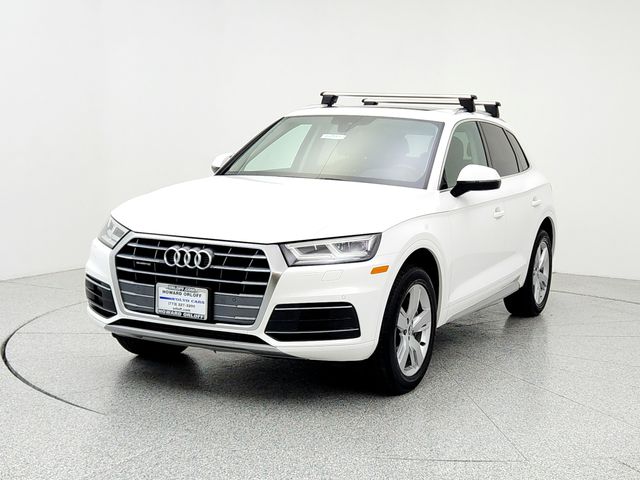 2019 Audi Q5 Premium Plus's photo