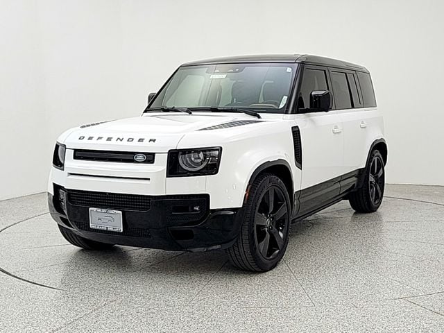 2025 Land Rover Defender 110 X-Dynamic SE P500's photo