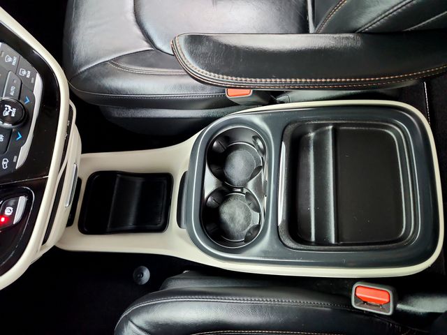 2017 Chrysler Pacifica Touring-L - Photo 28