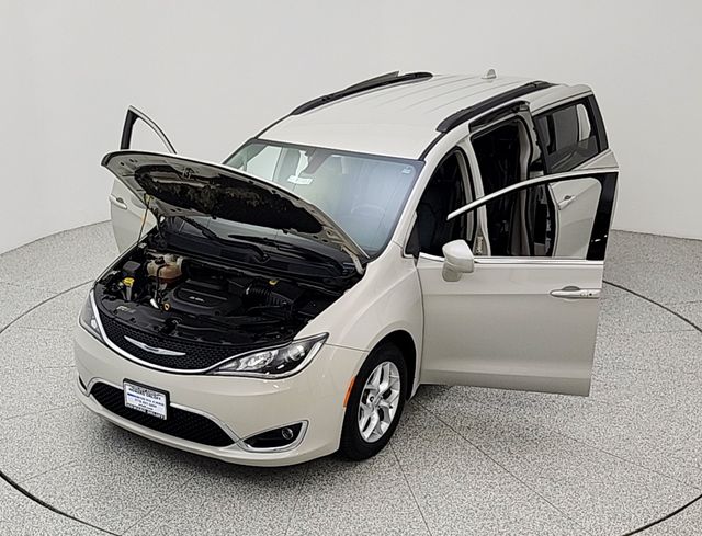 2017 Chrysler Pacifica Touring-L - Photo 17