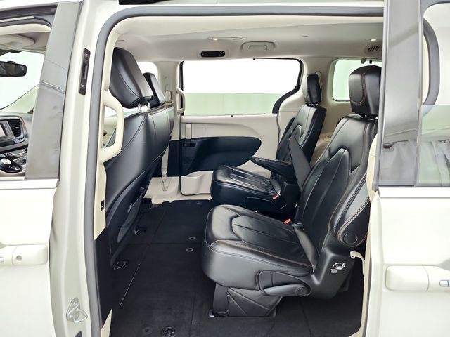 2017 Chrysler Pacifica Touring-L - Photo 31
