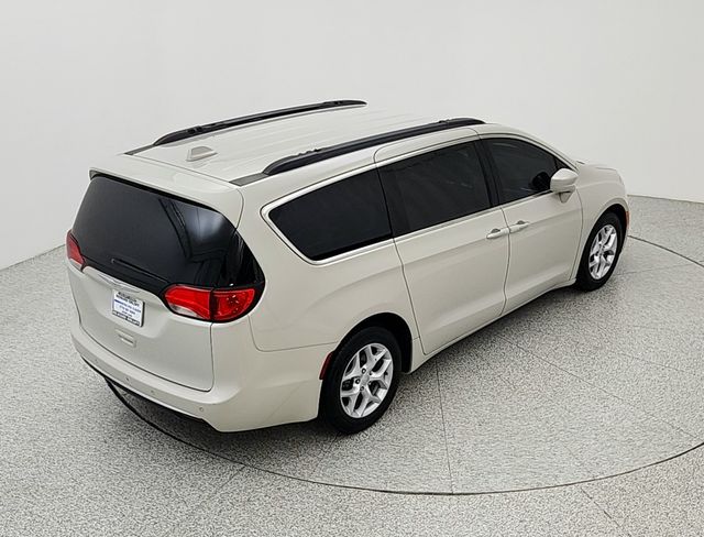 2017 Chrysler Pacifica Touring-L - Photo 13