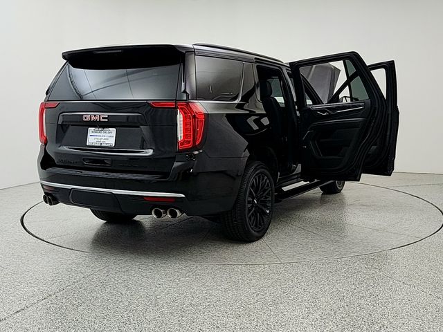 2023 GMC Yukon Denali - Photo 11