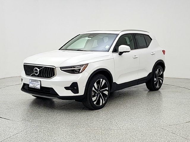 2024 Volvo XC40