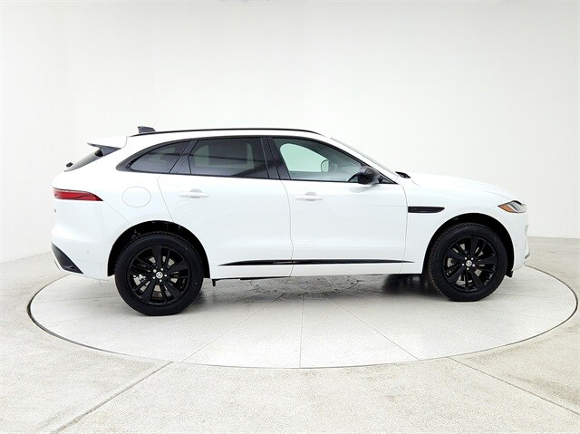 2026 Jaguar F-PACE P250 R-Dynamic S photo 4