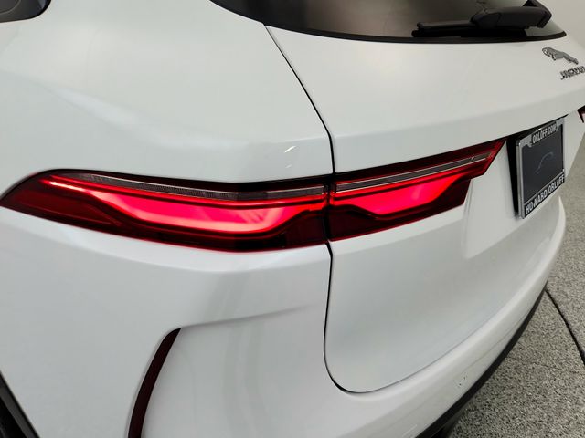 2026 Jaguar F-Pace SVR - Photo 19