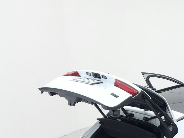 2026 Jaguar F-Pace R-Dynamic S - Photo 16
