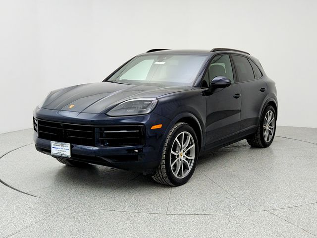 2024 Porsche Cayenne Base's photo