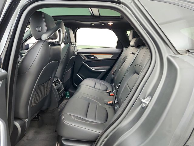 2026 Jaguar F-Pace R-Dynamic S - Photo 24
