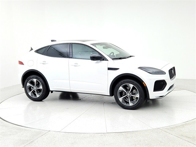 2024 Jaguar E-PACE R-Dynamic SE photo 3