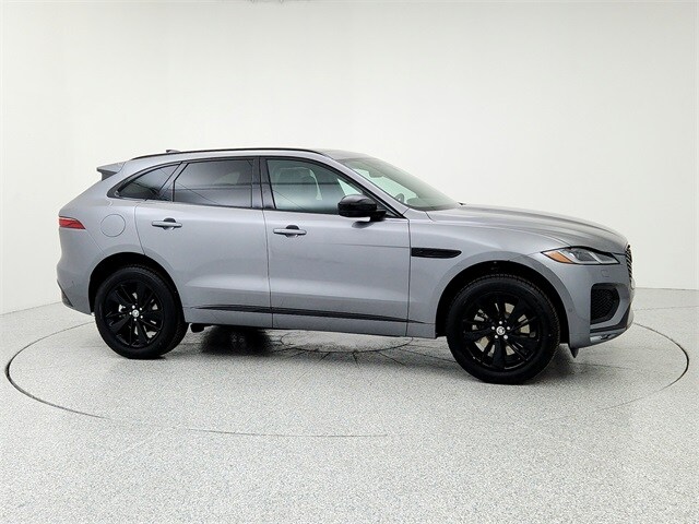 2026 Jaguar F-PACE P250 R-Dynamic S photo 3