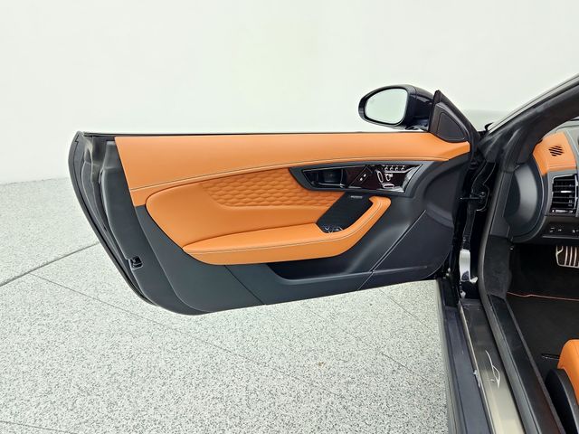 2024 Jaguar F-Type R75 - Photo 19