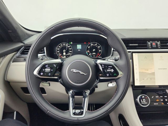 2026 Jaguar F-Pace SVR - Photo 29