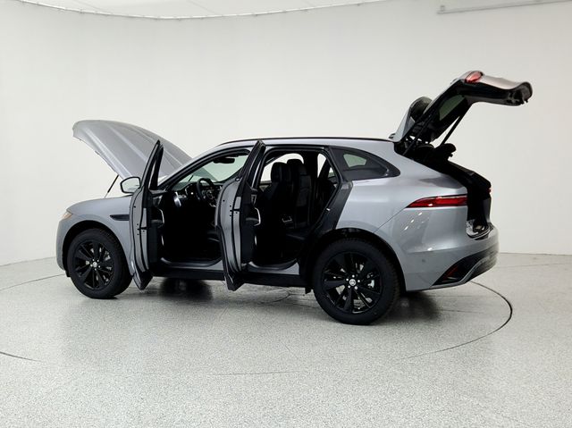 2026 Jaguar F-Pace R-Dynamic S - Photo 12