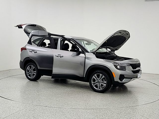 Photo 10