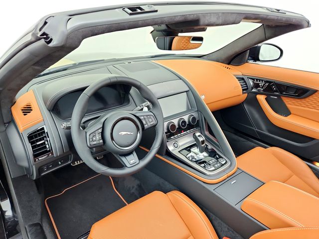 2024 Jaguar F-Type R75 - Photo 17