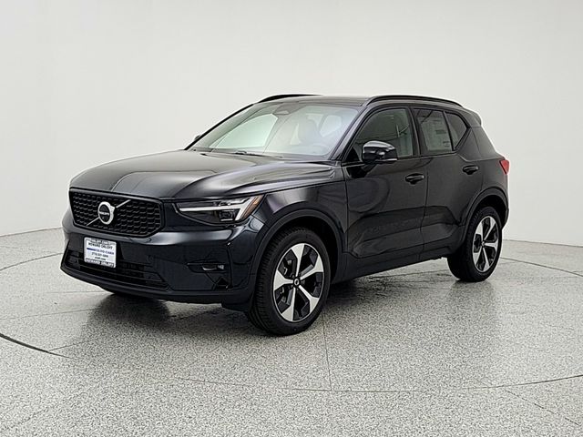 2026 Volvo XC40