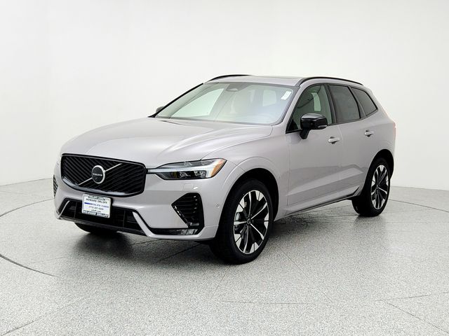 2026 Volvo XC60 Plus's photo