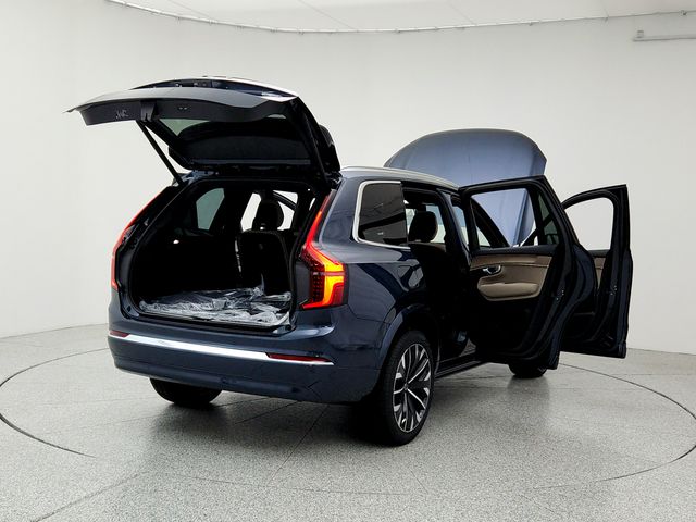 2026 Volvo XC90 Plus - Photo 11