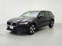 2026 Volvo V60 Cross Country B5 Plus AWD Wagon