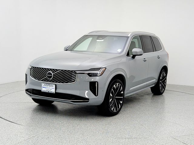 2026 Volvo XC90 Plus's photo