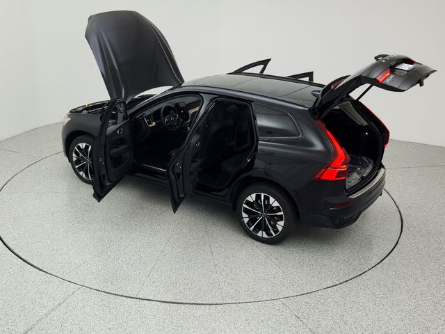 2026 Volvo XC60 Plus - Photo 35