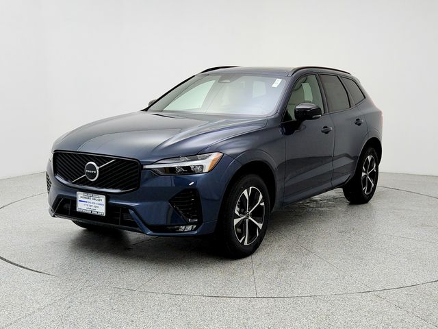2026 Volvo XC60 B5 Core Dark AWD's photo