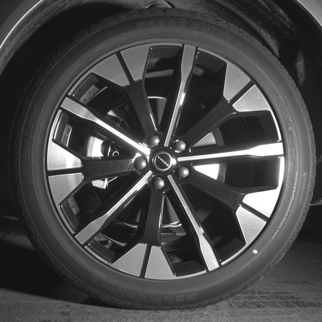 2026 Volvo XC60 Plus - Photo 37
