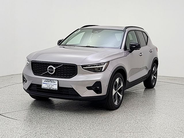 2026 Volvo XC40