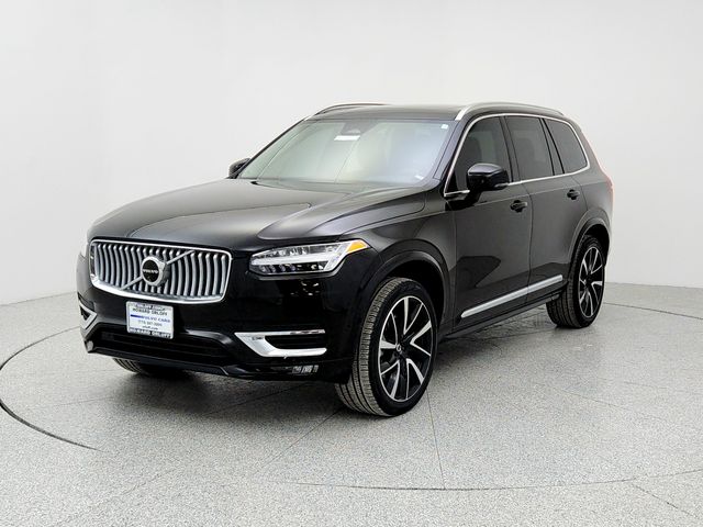 2025 Volvo XC90 Plus's photo