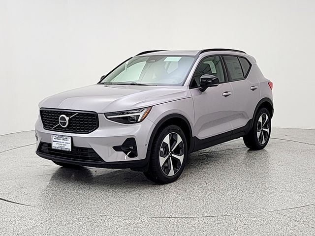 2026 Volvo XC40