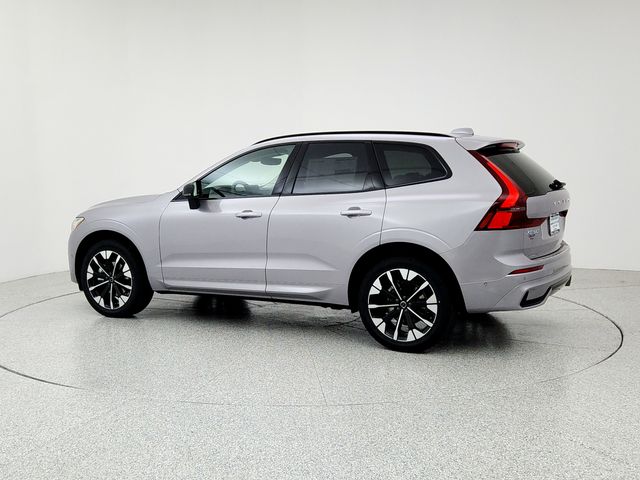 2026 Volvo XC60 Plus - Photo 7