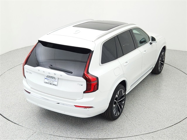 2025 Volvo XC90 Plus - Photo 14