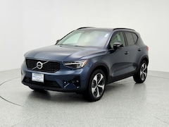 2026 Volvo XC40 B4 Plus FWD SUV