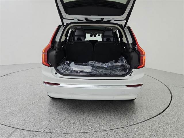 2025 Volvo XC90 Plus - Photo 23