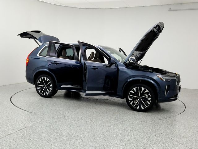 2026 Volvo XC90 Plus - Photo 10