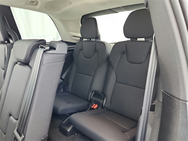 2025 Volvo XC90 Plus - Photo 33