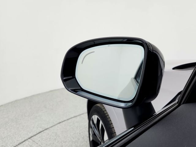 2026 Volvo XC60 Plus - Photo 19