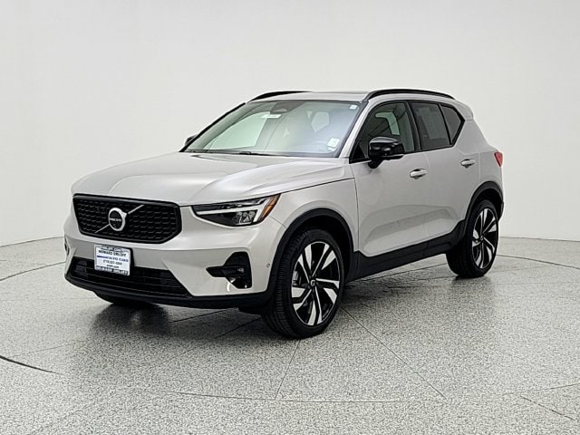 2024 Volvo XC40 Plus