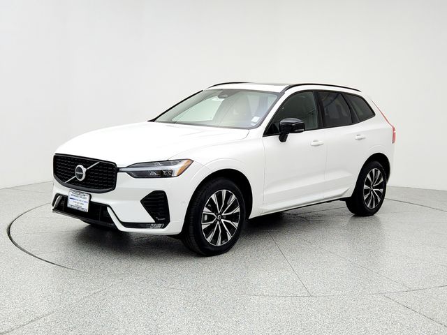 2025 Volvo XC60 Plus's photo