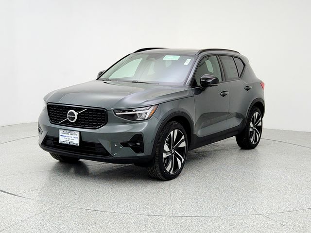 2026 Volvo XC40 Plus's photo