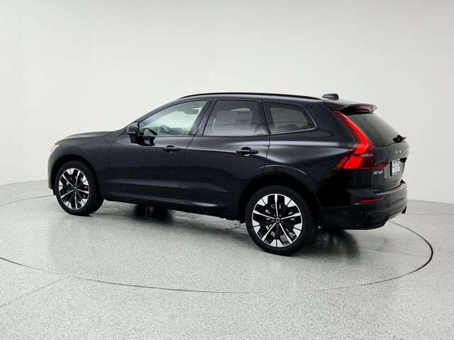2026 Volvo XC60 Plus - Photo 6