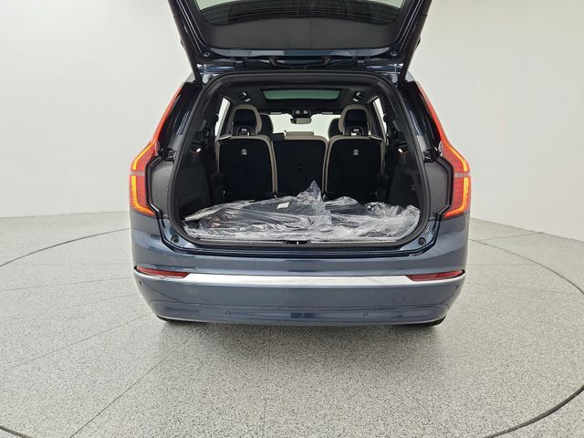 2026 Volvo XC90 Plus - Photo 19