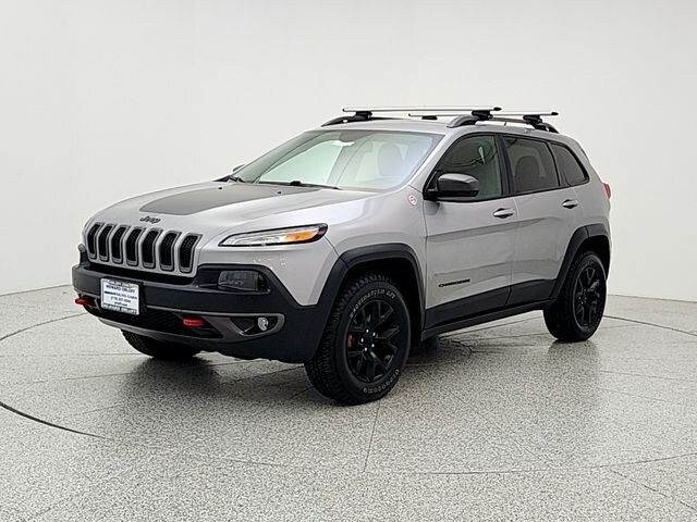 Featured used 2015 Jeep Cherokee Trailhawk SUV for sale in Chicago, IL