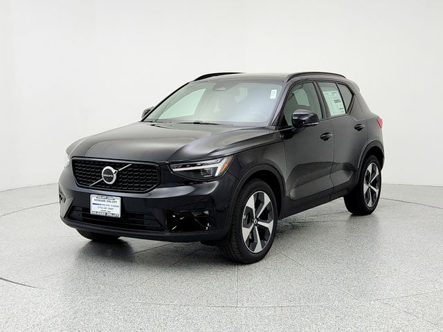 2026 Volvo XC40
