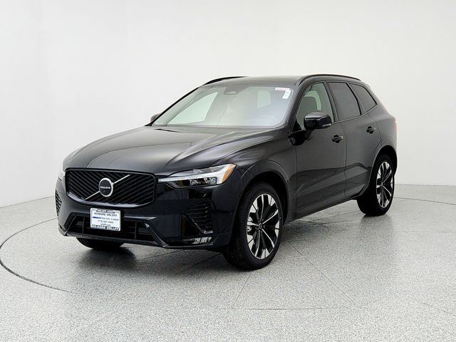 2026 Volvo XC60 Plus's photo